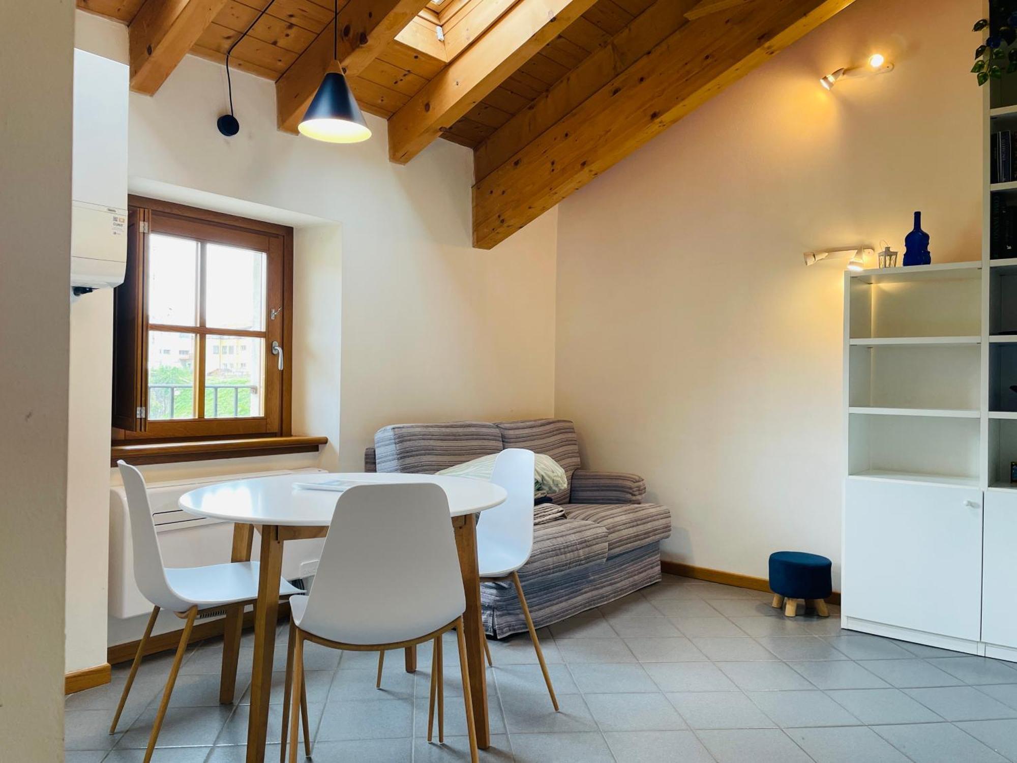 Blue Lake Apartment 20M From The Lake With Box Colico Exterior photo